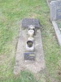 image of grave number 440777
